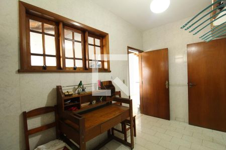Casa de condomínio à venda com 750m², 4 quartos e 5 vagasÁrea de serviço - Dependência