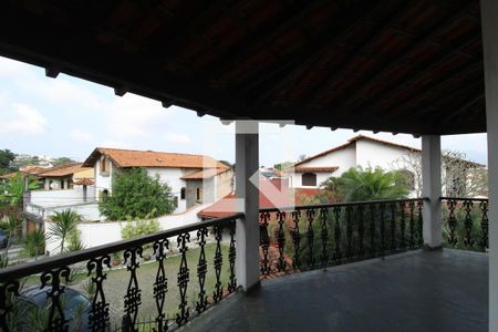 Casa de condomínio à venda com 750m², 4 quartos e 5 vagasVaranda da suíte 2