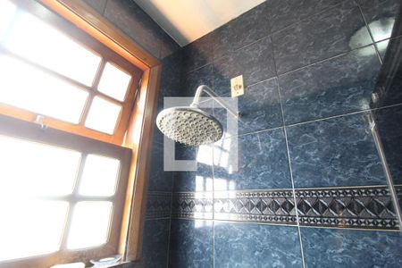 Casa de condomínio à venda com 750m², 4 quartos e 5 vagasBanheiro da suíte 1