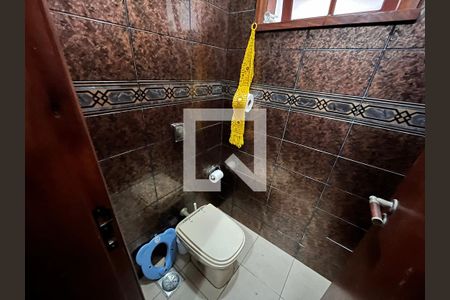 Casa de condomínio à venda com 750m², 4 quartos e 5 vagasLavabo