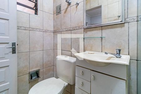 Casa à venda com 250m², 5 quartos e 3 vagas Casa à venda com 250m², 5 quartos e 3 vagasSuite - Banheiro