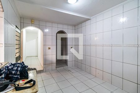 Casa à venda com 250m², 5 quartos e 3 vagas Casa à venda com 250m², 5 quartos e 3 vagasCozinha