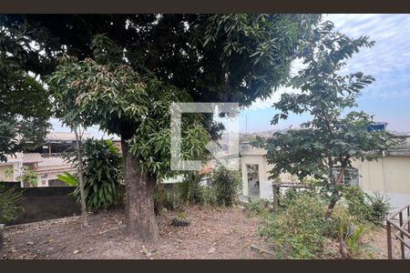 Casa à venda com 360m², 3 quartos e 3 vagas Casa à venda com 360m², 3 quartos e 3 vagasQuintal