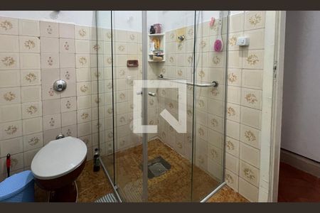 Casa à venda com 360m², 3 quartos e 3 vagas Casa à venda com 360m², 3 quartos e 3 vagasBanheiro