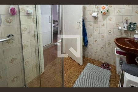 Casa à venda com 360m², 3 quartos e 3 vagas Casa à venda com 360m², 3 quartos e 3 vagasBanheiro