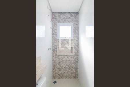 Casa à venda com 75m², 3 quartos e 2 vagasBanheiro