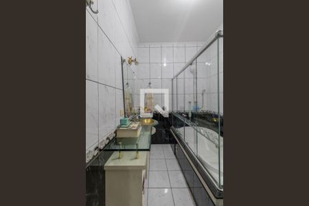 Casa à venda com 236m², 3 quartos e 2 vagas Casa à venda com 236m², 3 quartos e 2 vagasBanheiro Suíte