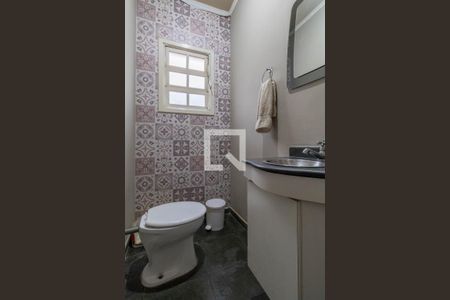 Casa à venda com 236m², 3 quartos e 2 vagas Casa à venda com 236m², 3 quartos e 2 vagasLavabo