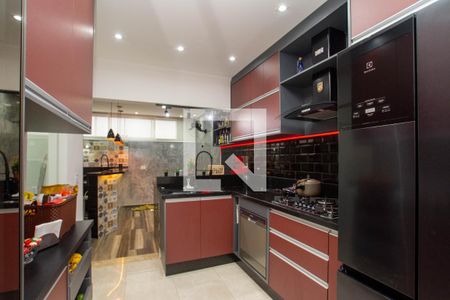 Casa à venda com 238m², 3 quartos e 4 vagas Casa à venda com 238m², 3 quartos e 4 vagasCozinha