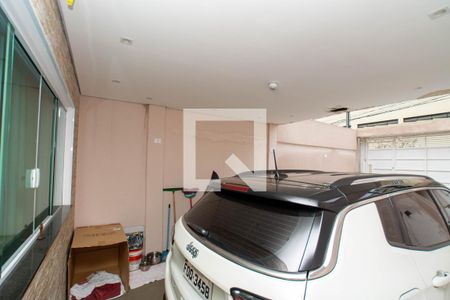 Casa à venda com 238m², 3 quartos e 4 vagas Casa à venda com 238m², 3 quartos e 4 vagasGaragem