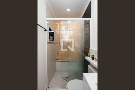 Casa à venda com 238m², 3 quartos e 4 vagas Casa à venda com 238m², 3 quartos e 4 vagasBanheiro da Suíte master