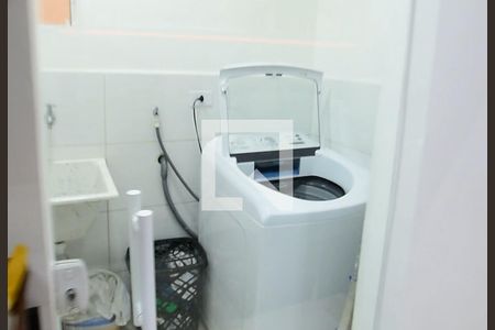 Casa à venda com 238m², 3 quartos e 4 vagas Casa à venda com 238m², 3 quartos e 4 vagasÁrea de Serviço