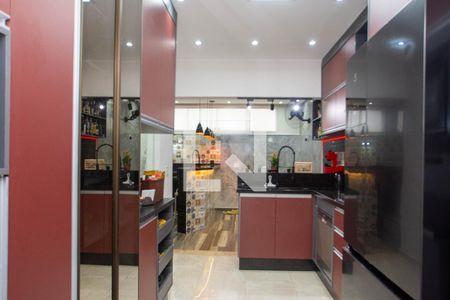 Casa à venda com 238m², 3 quartos e 4 vagas Casa à venda com 238m², 3 quartos e 4 vagasCozinha