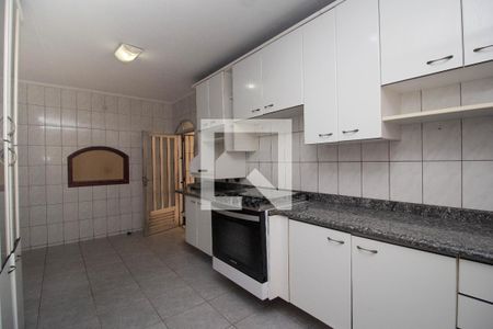 Casa à venda com 300m², 3 quartos e 4 vagas Casa à venda com 300m², 3 quartos e 4 vagasCozinha