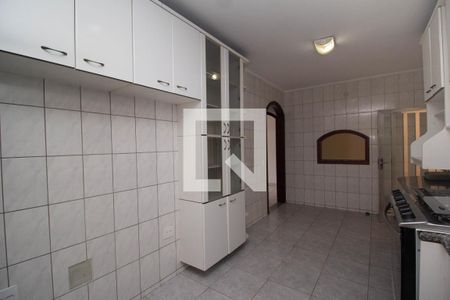 Casa à venda com 300m², 3 quartos e 4 vagas Casa à venda com 300m², 3 quartos e 4 vagasCozinha