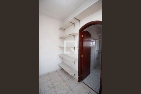 Casa à venda com 300m², 3 quartos e 4 vagas Casa à venda com 300m², 3 quartos e 4 vagasCloset do quarto