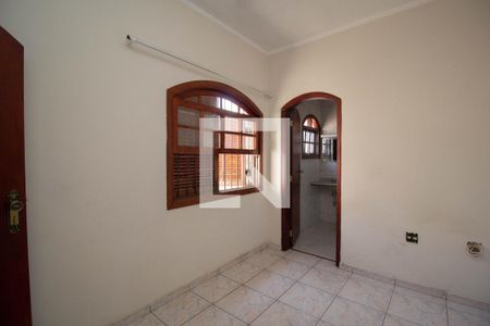 Casa à venda com 300m², 3 quartos e 4 vagas Casa à venda com 300m², 3 quartos e 4 vagasQuarto 4 - Suíte 2