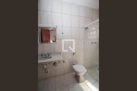 Casa à venda com 300m², 3 quartos e 4 vagas Casa à venda com 300m², 3 quartos e 4 vagasBanheiro Social