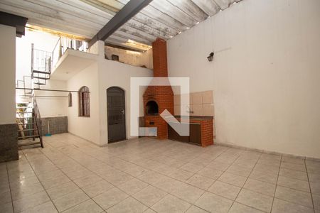 Casa à venda com 300m², 3 quartos e 4 vagas Casa à venda com 300m², 3 quartos e 4 vagasChurrasqueira