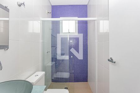 Casa à venda com 250m², 4 quartos e 6 vagas Casa à venda com 250m², 4 quartos e 6 vagasBanheiro Social