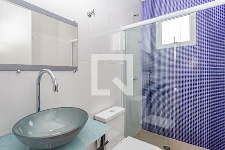 Casa à venda com 250m², 4 quartos e 6 vagas Casa à venda com 250m², 4 quartos e 6 vagasBanheiro Social