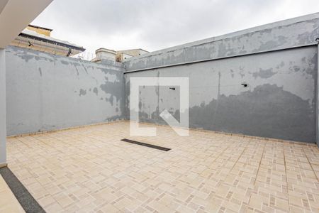 Casa à venda com 250m², 4 quartos e 6 vagas Casa à venda com 250m², 4 quartos e 6 vagasQuintal