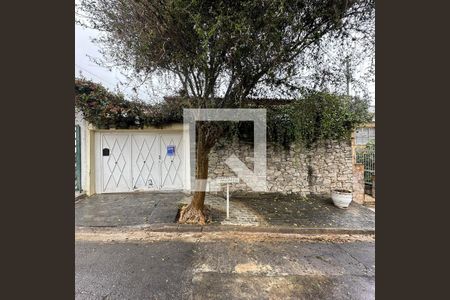 Casa à venda com 133m², 3 quartos e 2 vagasFachada