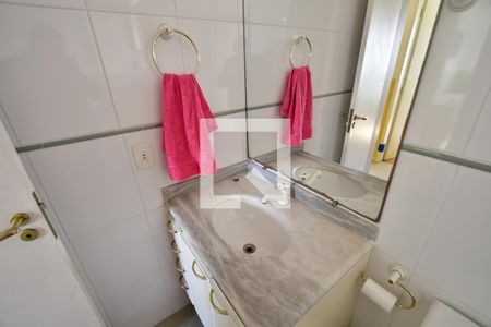 Apartamento para alugar com 176m², 4 quartos e 2 vagasBanheiro 1