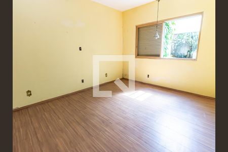 Casa à venda com 350m², 3 quartos e 4 vagasQuarto 1