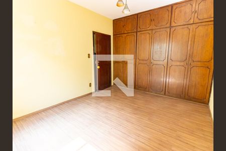 Casa à venda com 350m², 3 quartos e 4 vagasQuarto 1