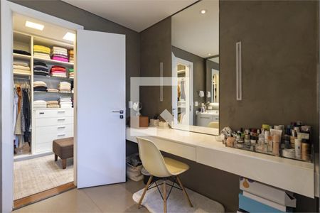 Casa à venda com 3 quartos, 350m² em Jardim Luzitania, São Paulo