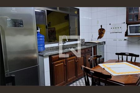 Casa à venda com 3 quartos, 268m² em Parque Novo Oratório, Santo André