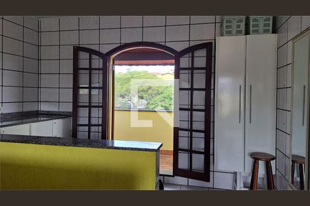 Casa à venda com 3 quartos, 268m² em Parque Novo Oratório, Santo André
