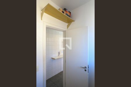 Quarto de Serviço de apartamento para alugar com 3 quartos, 110m² em Santo Antônio, Belo Horizonte