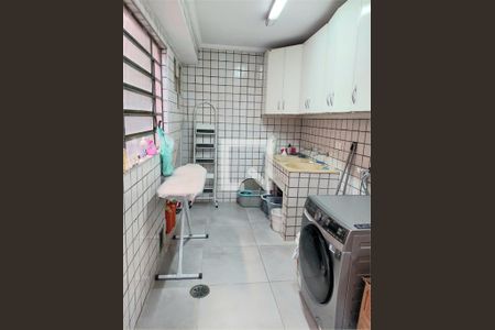 Casa à venda com 4 quartos, 326m² em City América, São Paulo