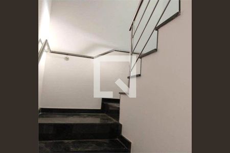 Casa à venda com 3 quartos, 200m² em Parque Sao Domingos, São Paulo