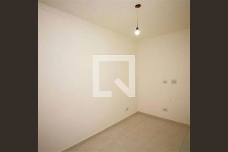 Casa à venda com 3 quartos, 200m² em Parque Sao Domingos, São Paulo