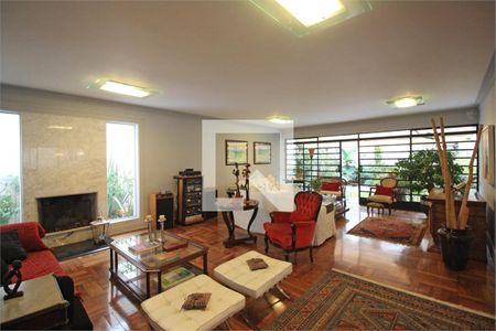 Casa à venda com 3 quartos, 480m² em Butantã, São Paulo