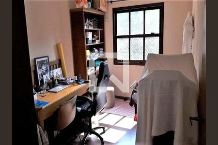 Casa à venda com 205m², 4 quartos e 2 vagas