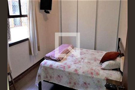 Casa à venda com 205m², 4 quartos e 2 vagas