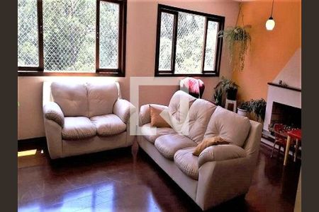 Casa à venda com 4 quartos, 205m² em Jardim das Vertentes, São Paulo