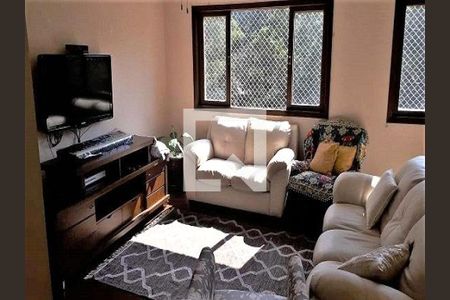 Casa à venda com 4 quartos, 205m² em Jardim das Vertentes, São Paulo