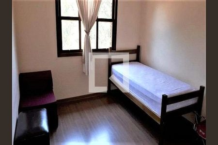 Casa à venda com 4 quartos, 205m² em Jardim das Vertentes, São Paulo