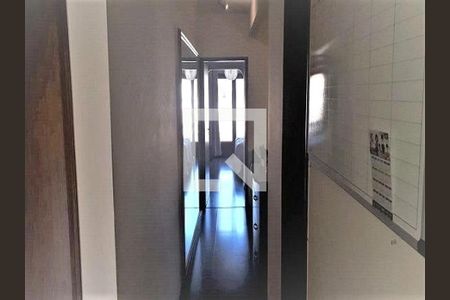 Casa à venda com 205m², 4 quartos e 2 vagas