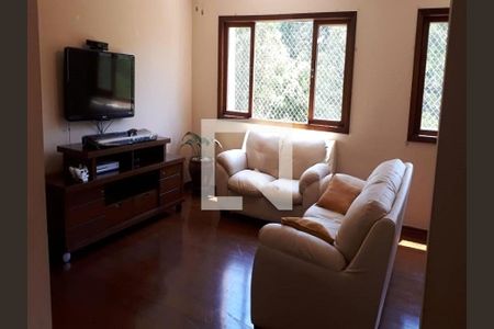 Casa à venda com 4 quartos, 205m² em Jardim das Vertentes, São Paulo