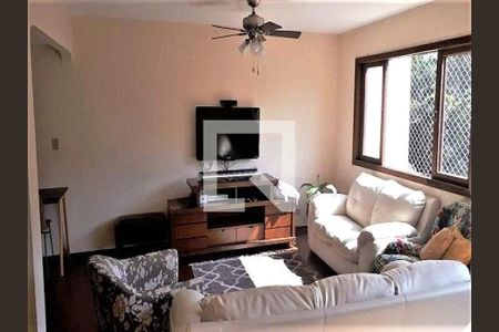 Casa à venda com 4 quartos, 205m² em Jardim das Vertentes, São Paulo