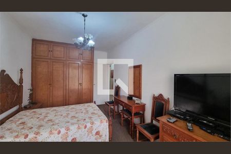 Casa à venda com 3 quartos, 229m² em Vila Indiana, São Paulo