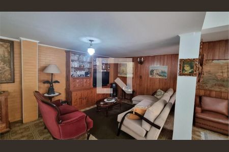 Casa à venda com 3 quartos, 229m² em Vila Indiana, São Paulo