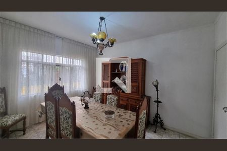 Casa à venda com 3 quartos, 229m² em Vila Indiana, São Paulo