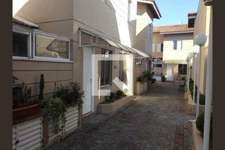 Casa à venda com 105m², 2 quartos e 2 vagas